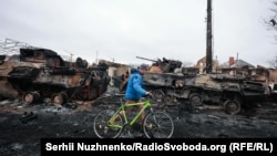 Сожженная техника российской армии в Буче, Киевская область, 1 марта 2022 года