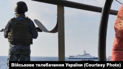 Азовское море, солдат ВМС Украины (иллюстрационное фото) 