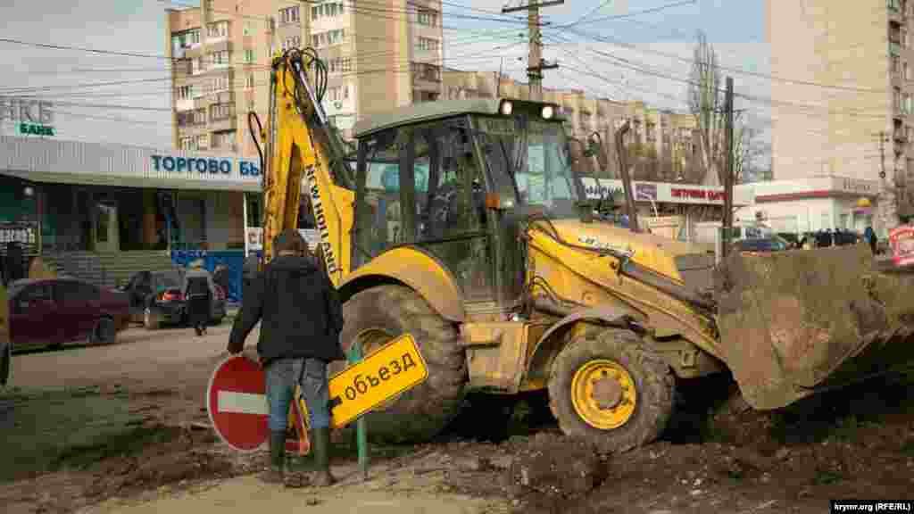 У рабочих не получилось сразу улучшить водоотведение